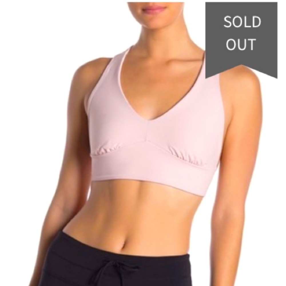 NWT Free People Movement Gidget Sports Bra in Pink Fog